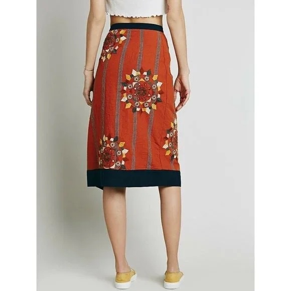 FREE PEOPLE SONGBIRD ASYMMETRICAL WRAP MIDI EMBROIDERED SKIRT RUST - NWOT - Picture 5 of 7